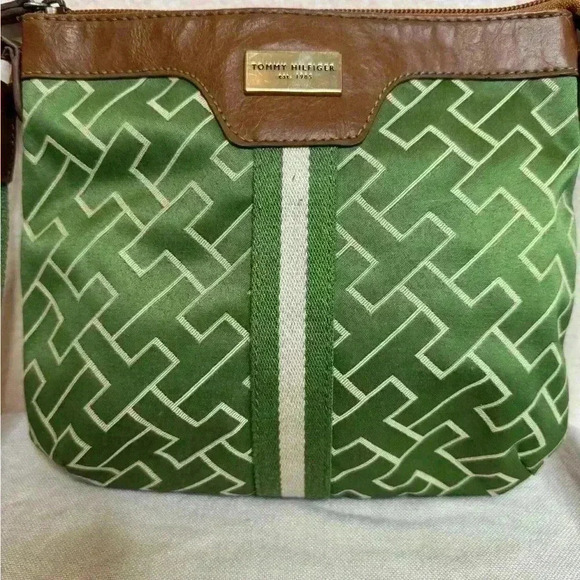 Tommy Hilfiger Cross Body Bag - Picture 3 of 3